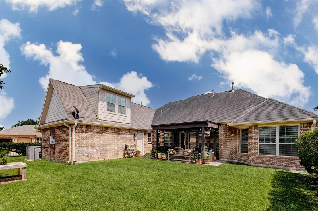 Photo of 4915 Westchester Drive