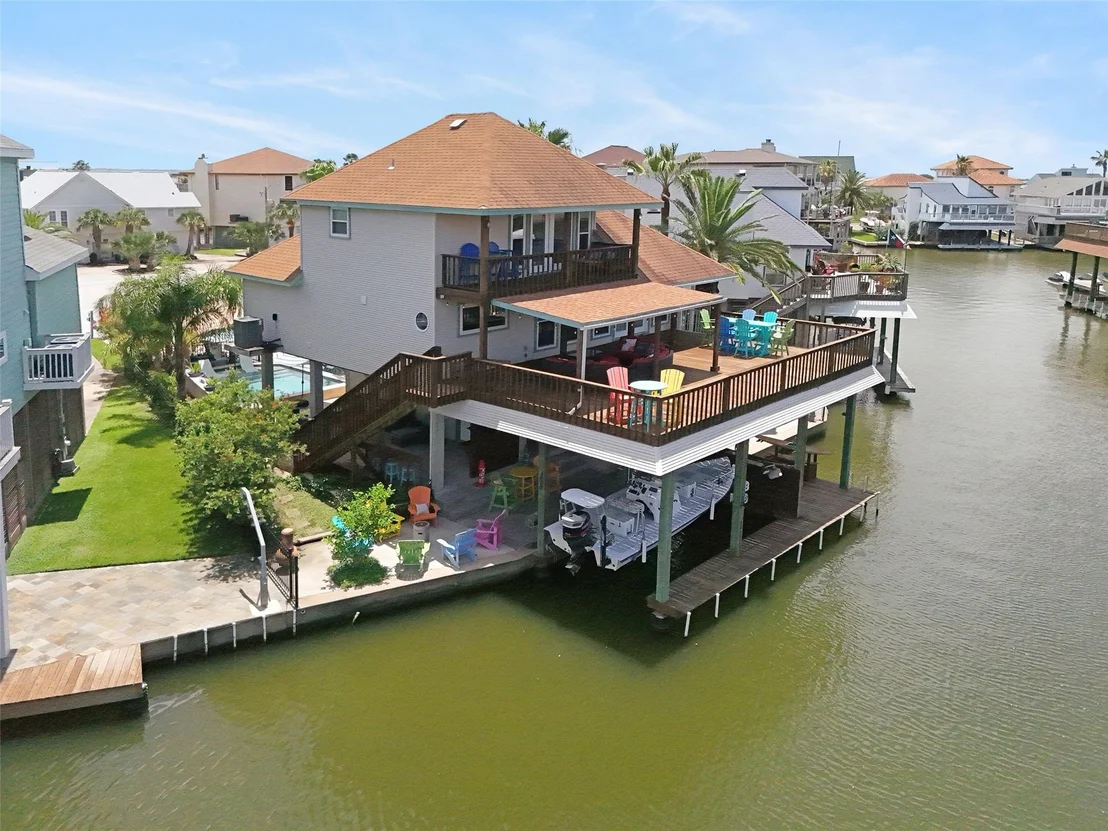 Photo of 207 Easterly Drive