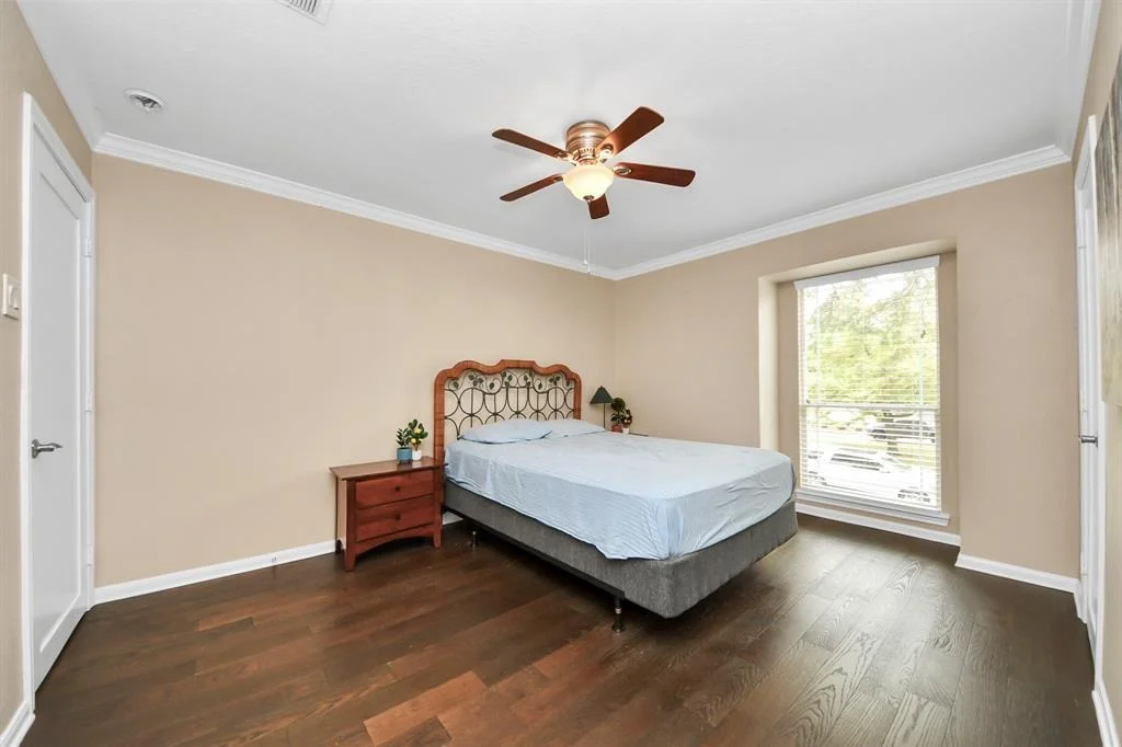 Photo of 415 Lakeside Estates Drive