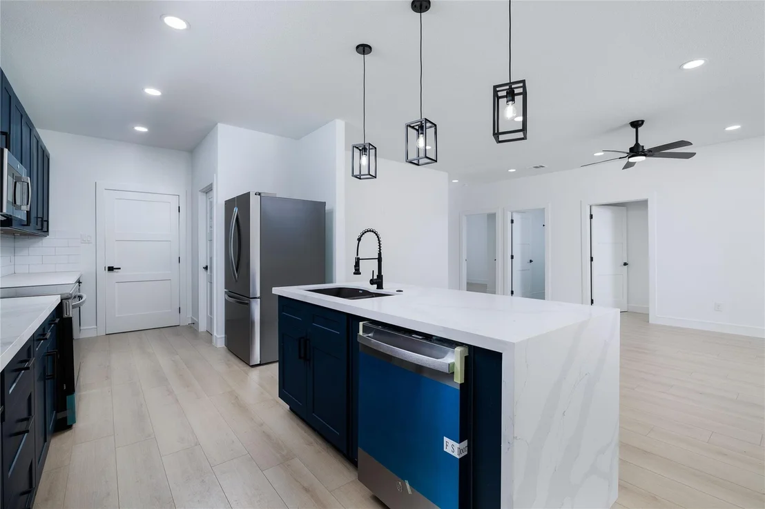 Photo of 414 Peach Point Lane