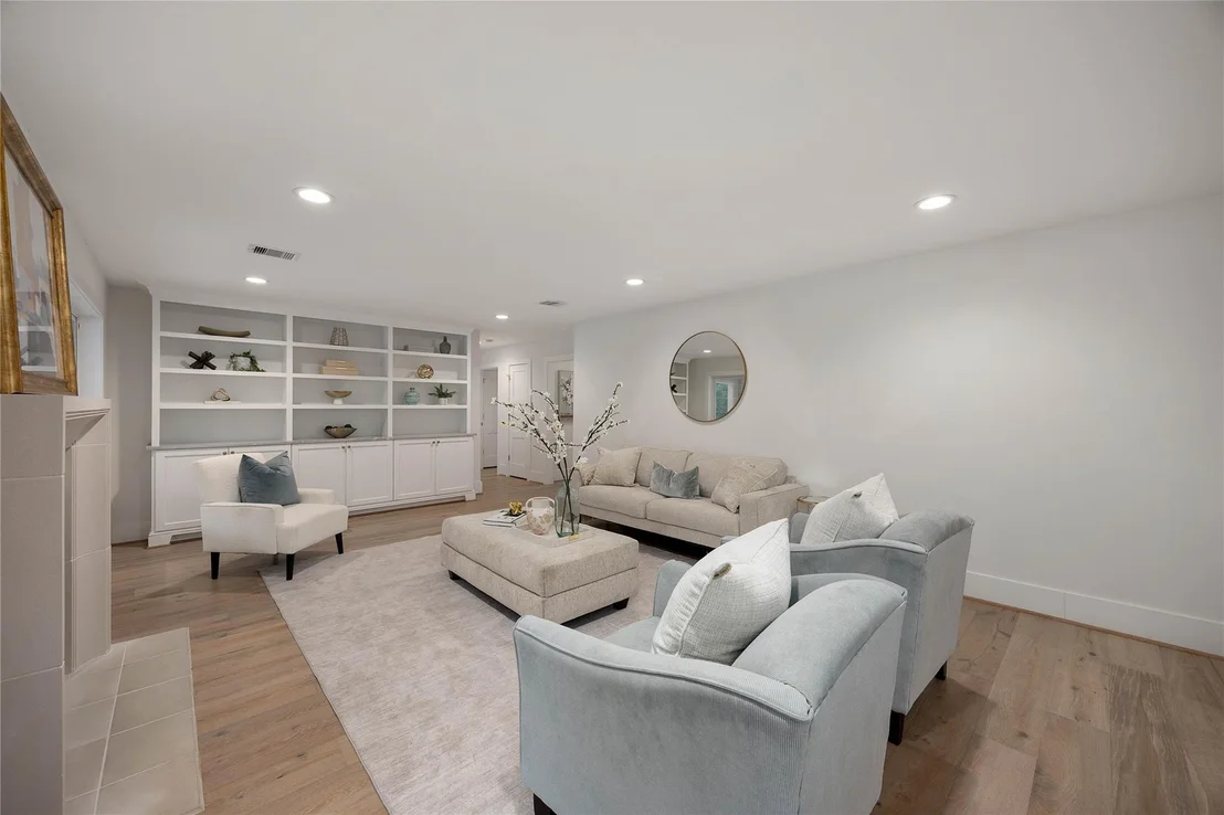 Photo of 14722 River Forest Drive