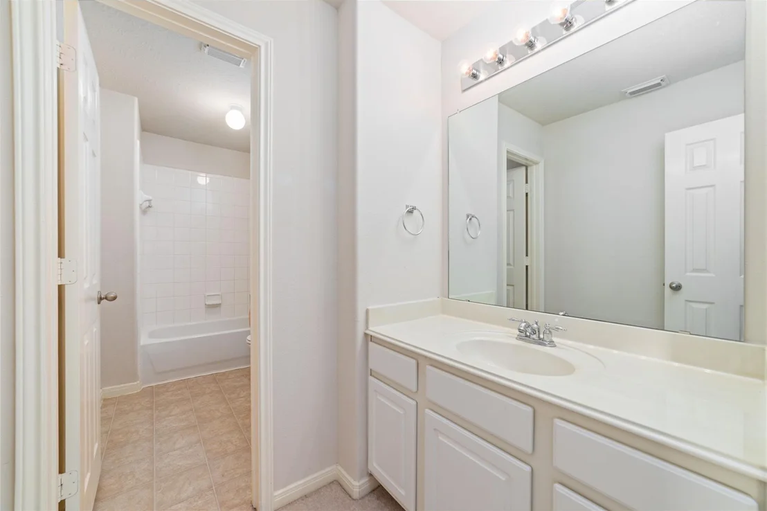 Photo of 8 Terra Bella