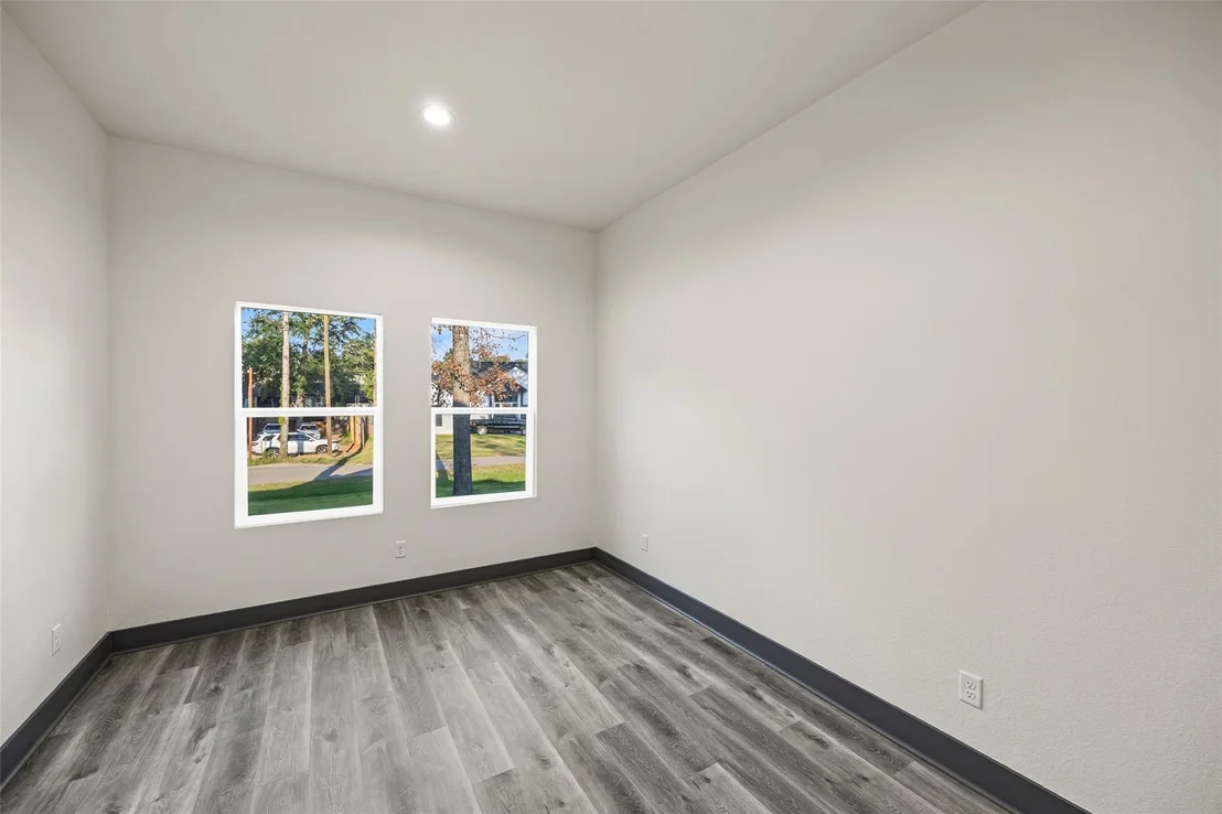 Photo of 87 Lakeway Ct Court