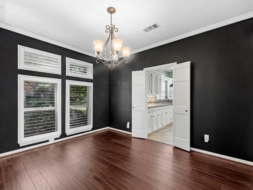 Photo of 5831 Mountain View Drive