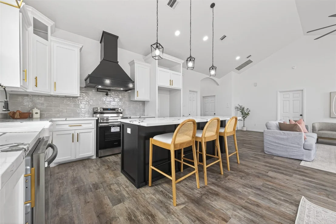 Photo of 1105 Peter Pine Street