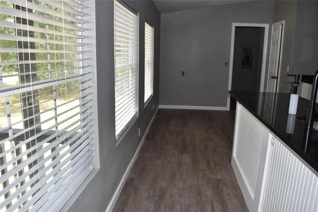 Photo of 25 Wood Glen