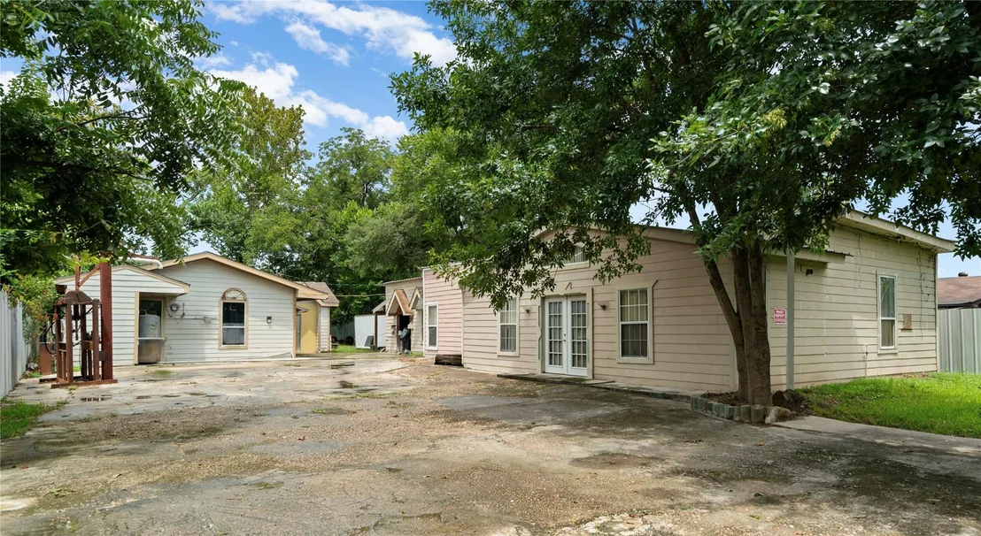 Photo of 1925 Sunny Drive
