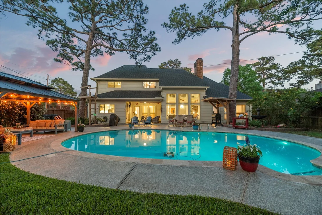 Photo of 2933 E Elm Circle