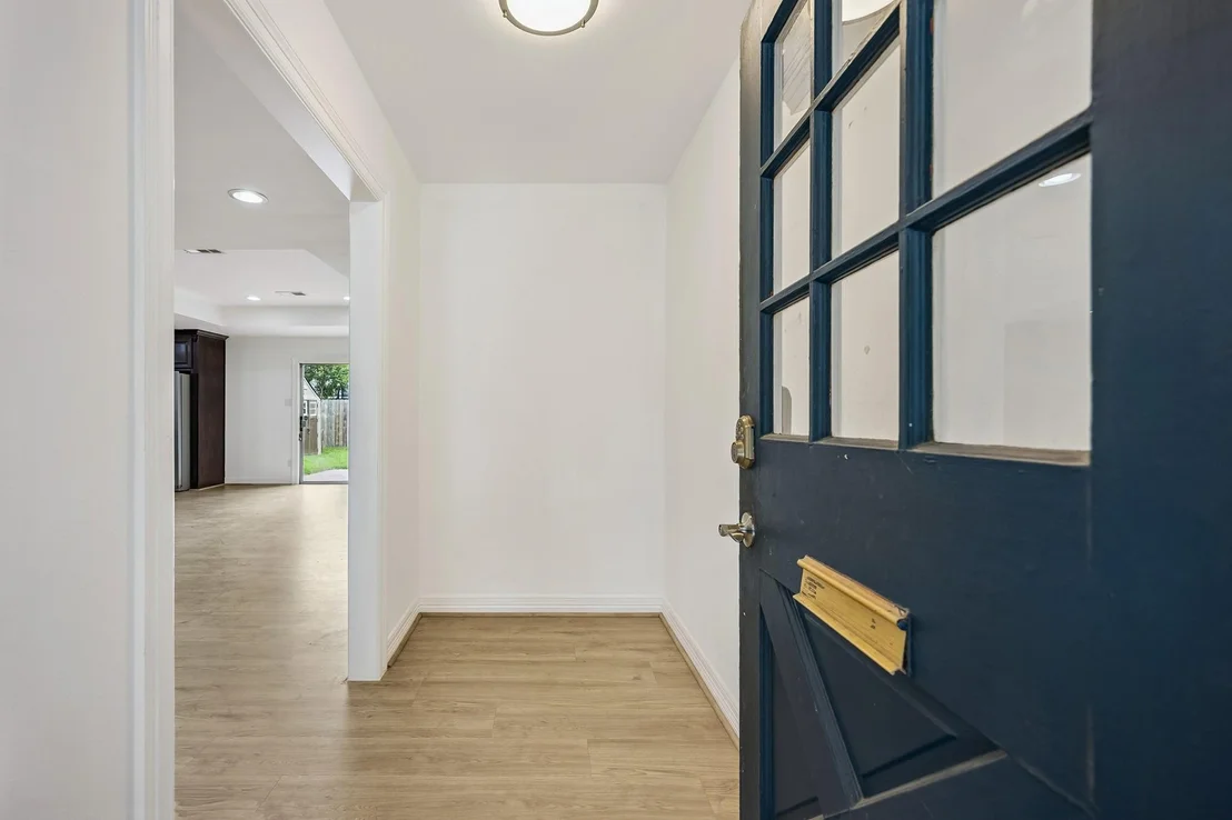 Photo of 9418 Meadowbriar Lane