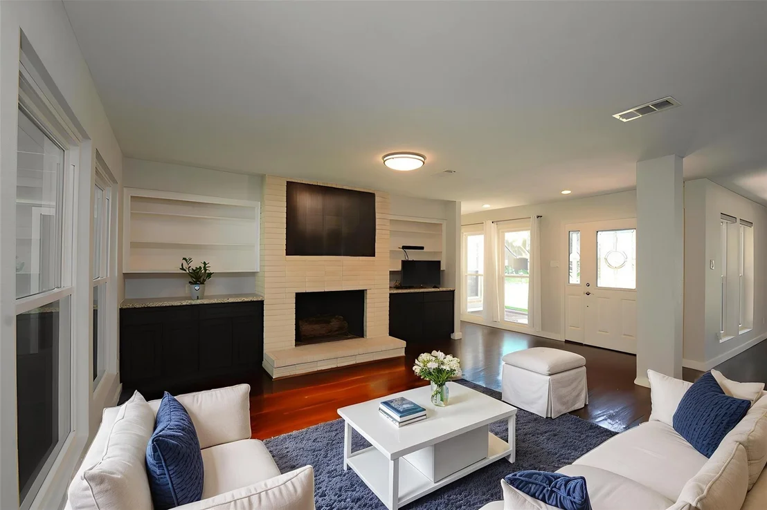 Photo of 2906 Shadowdale Drive