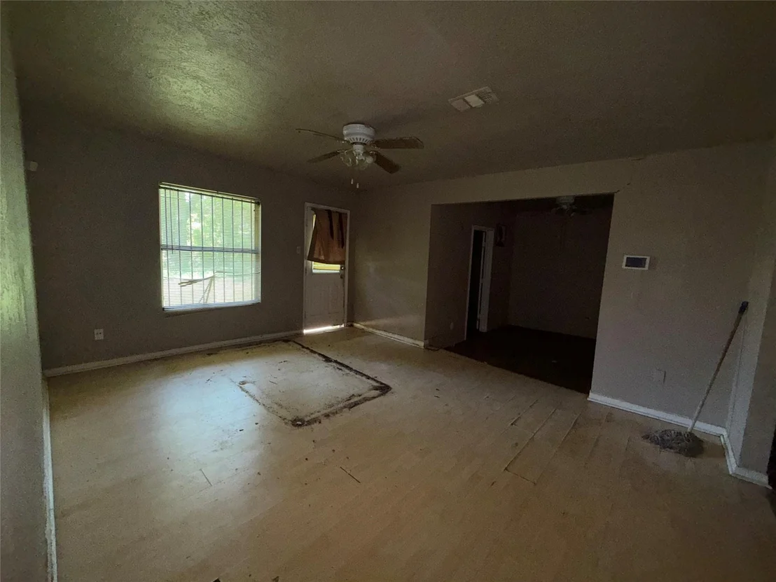 Photo of 6026 Glenhurst Drive