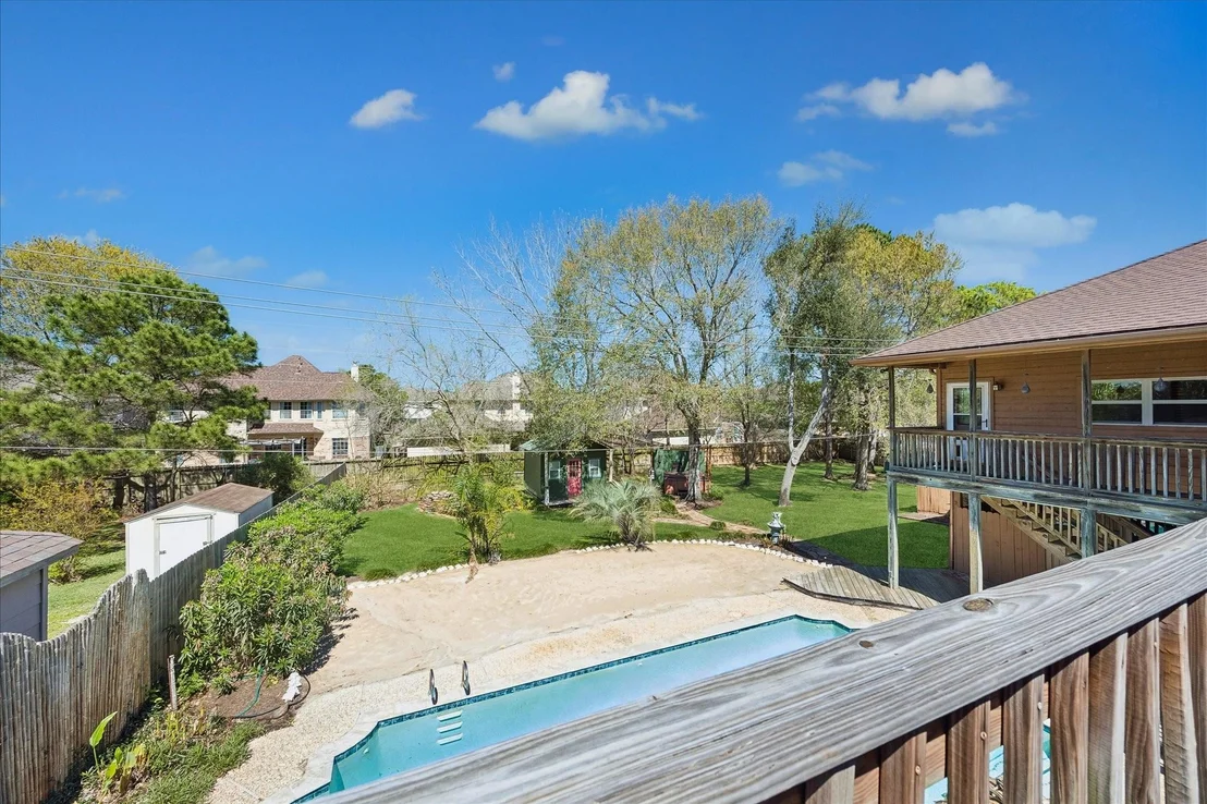 Photo of 1835 Raintree Circle