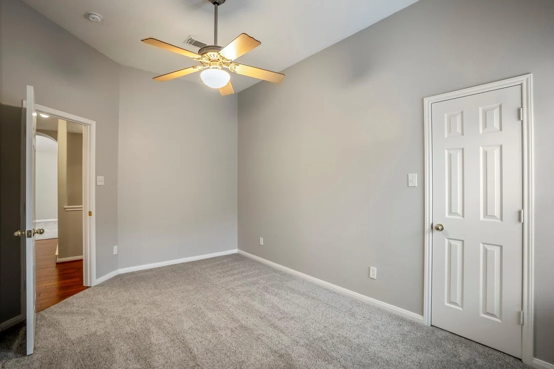 Photo of 6311 Sparrows Glen Lane