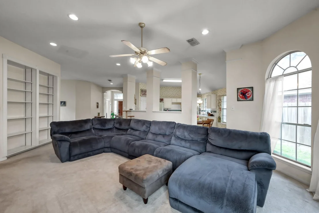 Photo of 30915 Trinket Drive