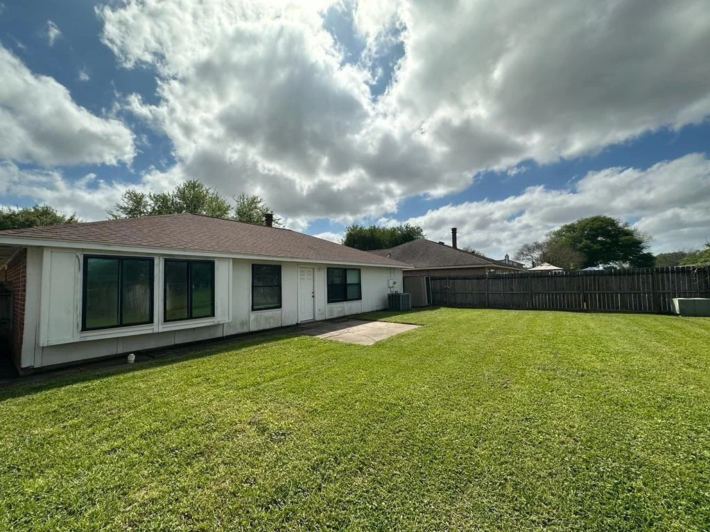Photo of 10921 Pecan Drive