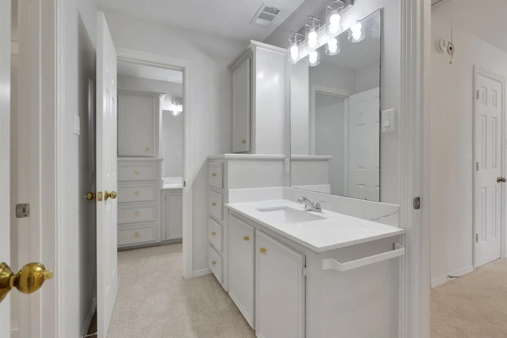 Photo of 611 Timber Circle
