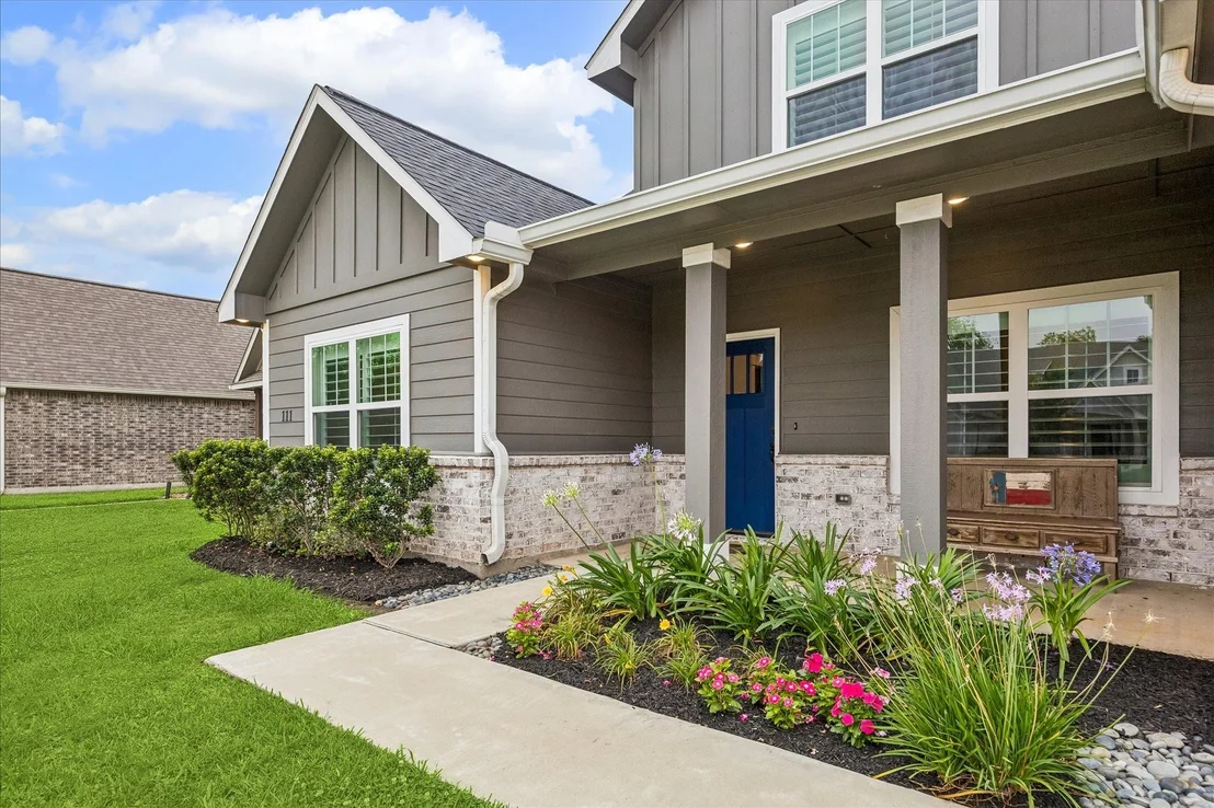 Photo of 111 Creekside Lane
