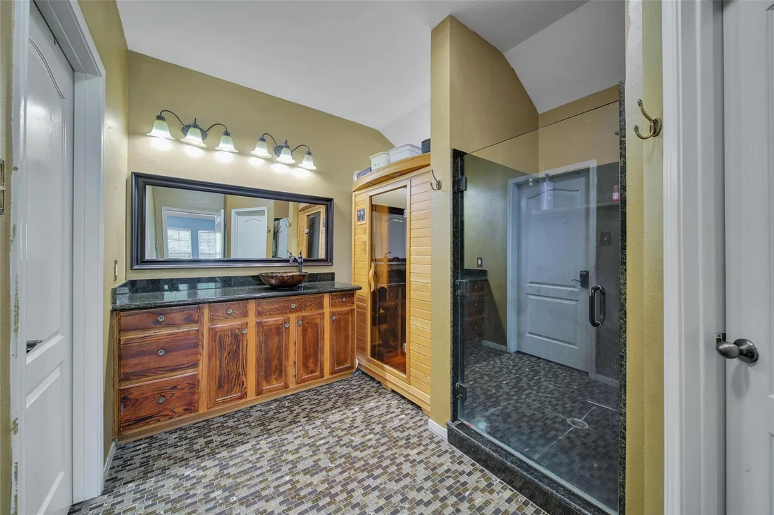 Photo of 18827 Squirrel Oaks Drive