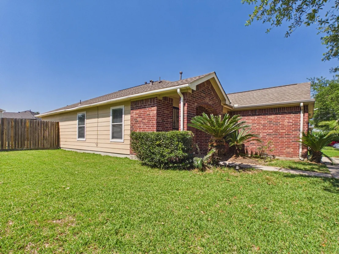 Photo of 9615 Adobe Rose Drive