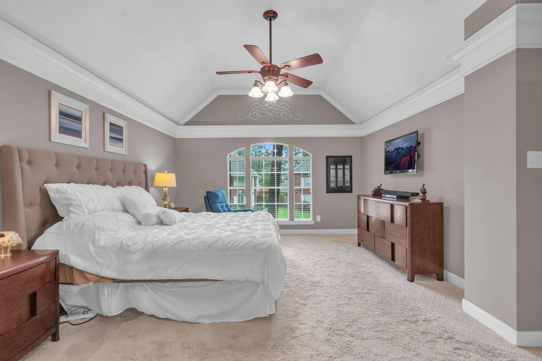 Photo of 16318 Avenplace Road