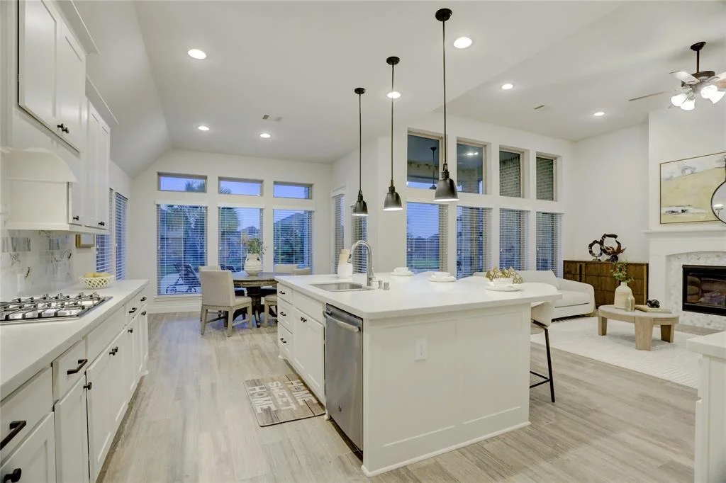 Photo of 10302 Terra Street