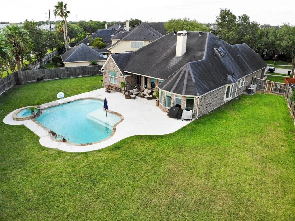 Photo of 3326 Waters Edge Drive