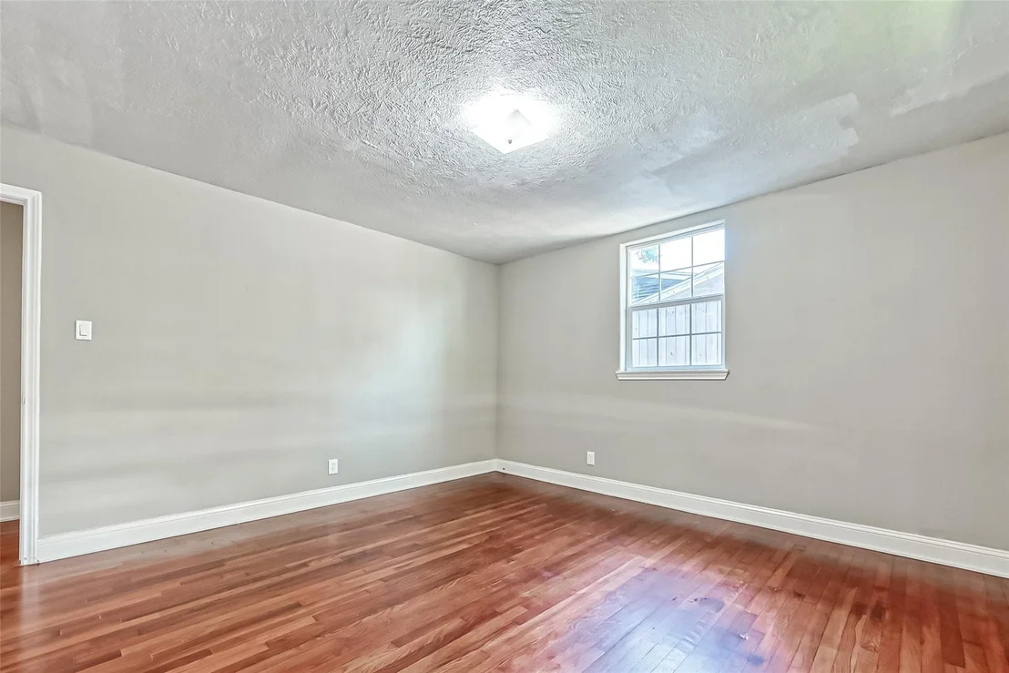 Photo of 1918 Westcrest Drive