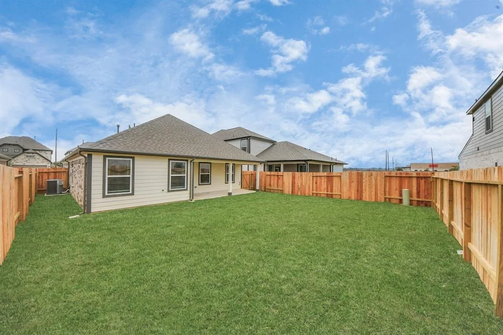Photo of 15810 Walnut Leaf Lane