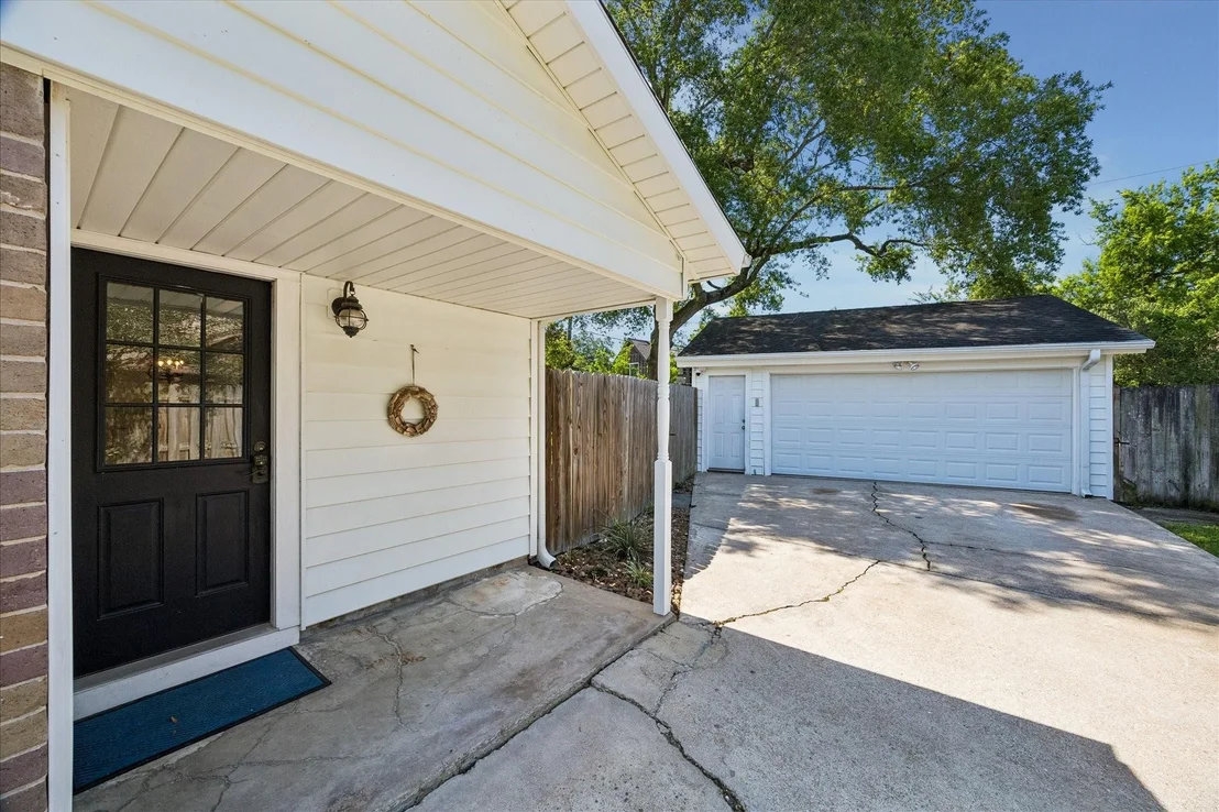 Photo of 426 Pebblebrook Drive