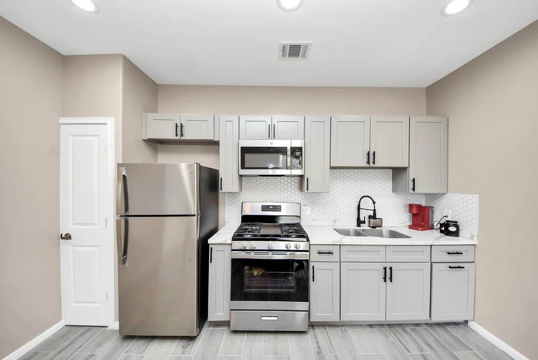 Photo of 6543 Crestford Lane