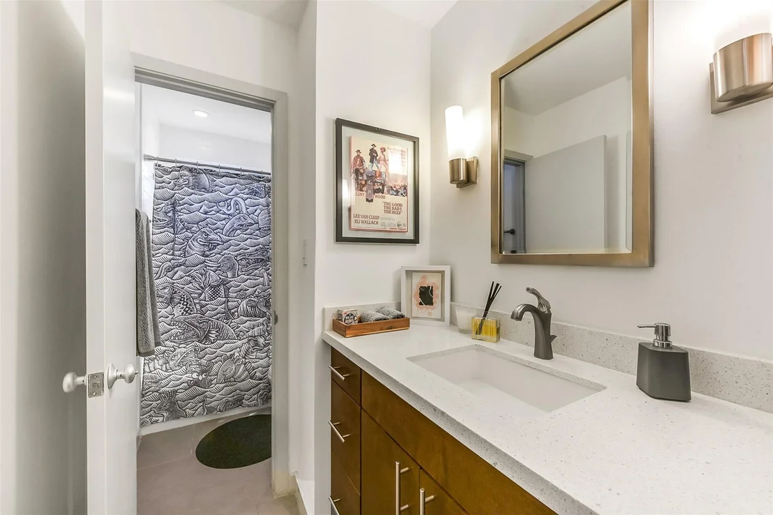 Photo of 5206 Contour Place