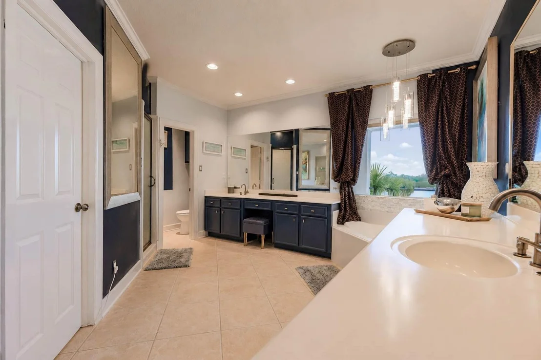 Photo of 411 Harborside Way