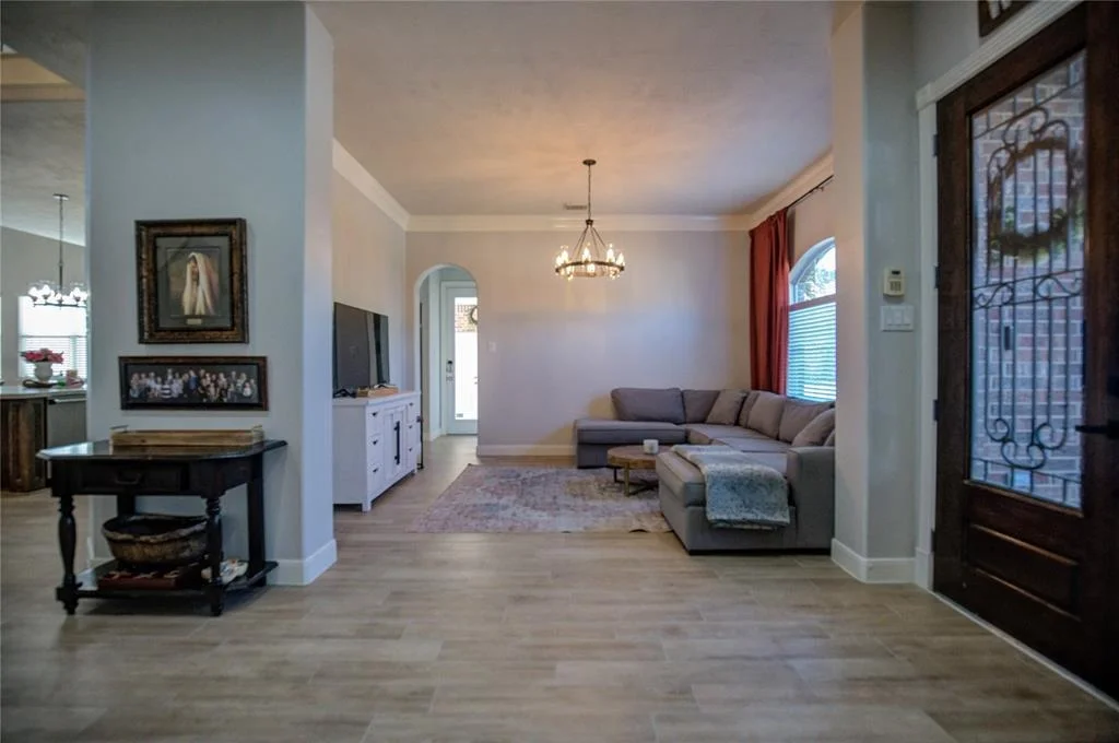 Photo of 8319 Glenn Elm Drive