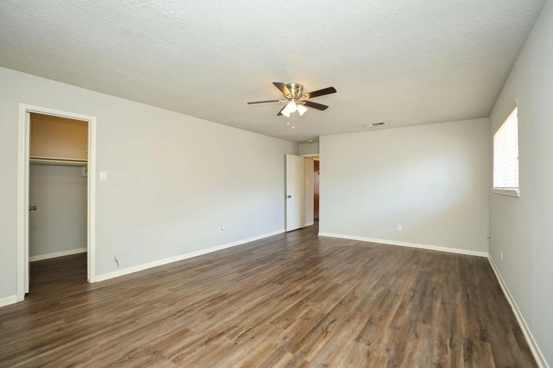 Photo of 815 Park Meadow Drive