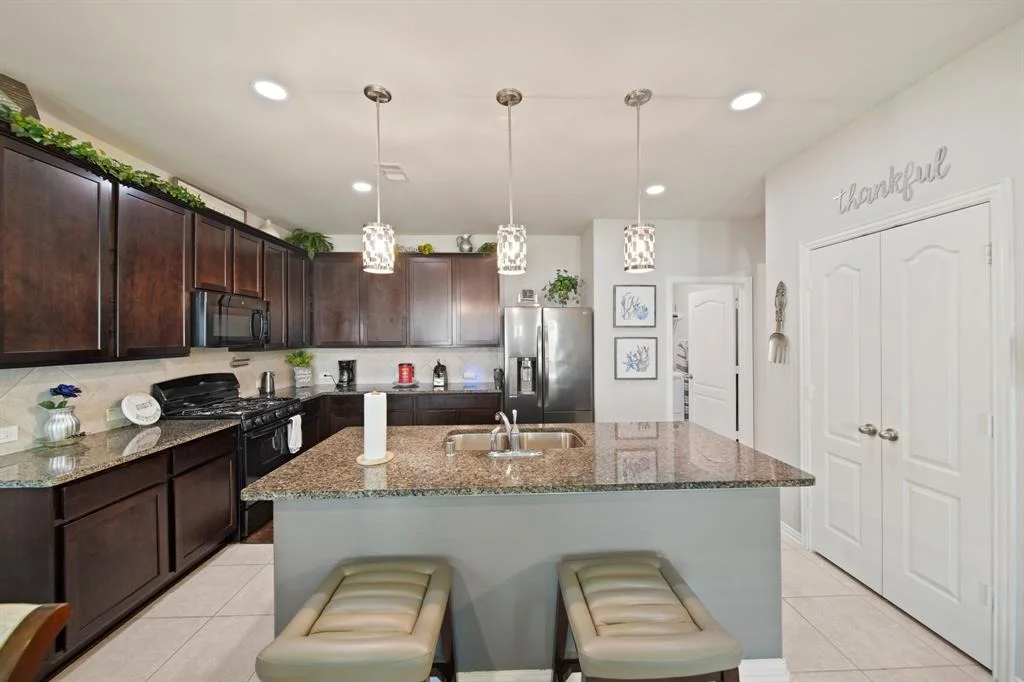 Photo of 16 Montecito Lane