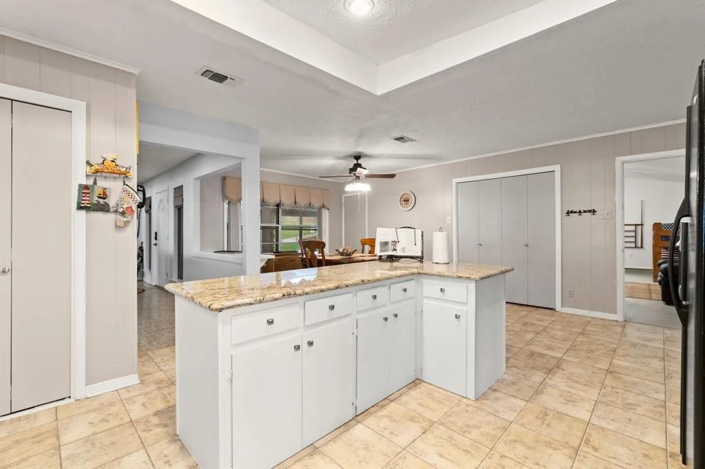 Photo of 160 Lakeway Drive