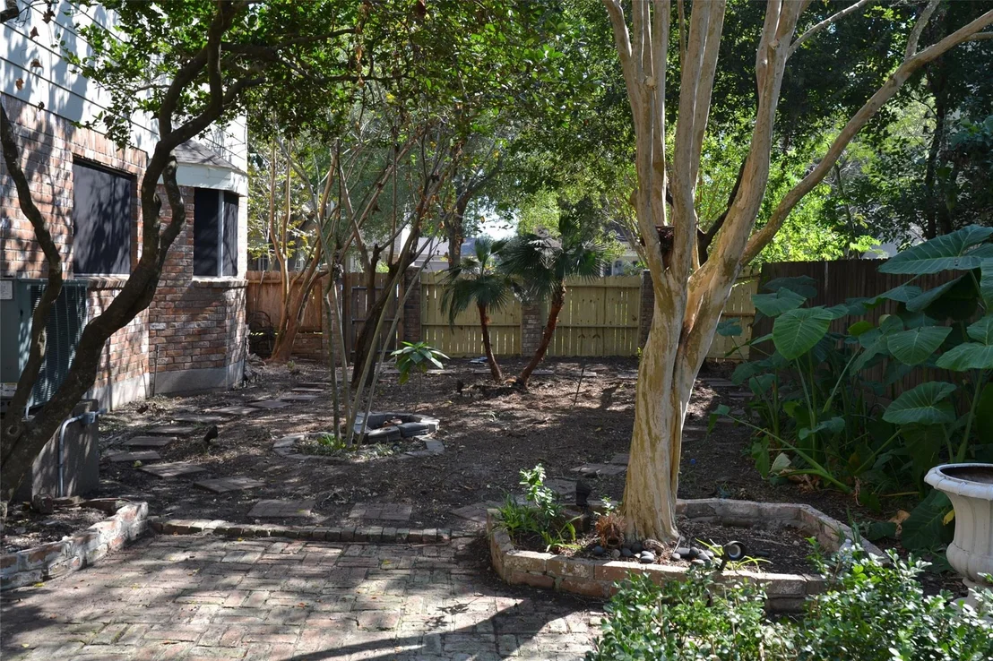 Photo of 1223 Longledge Drive