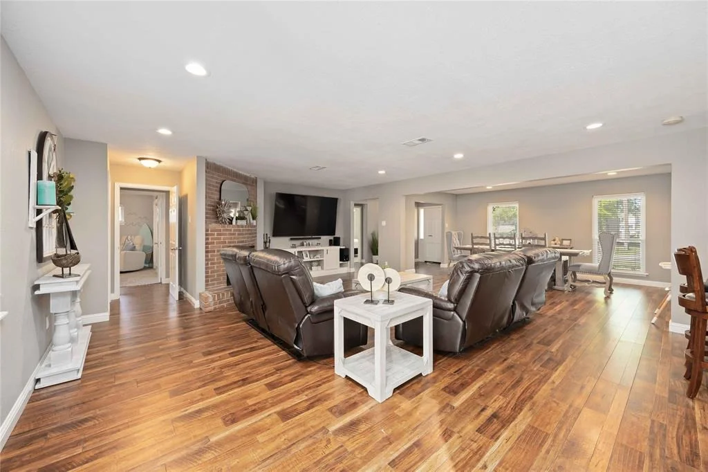 Photo of 2114 Oceanview Drive