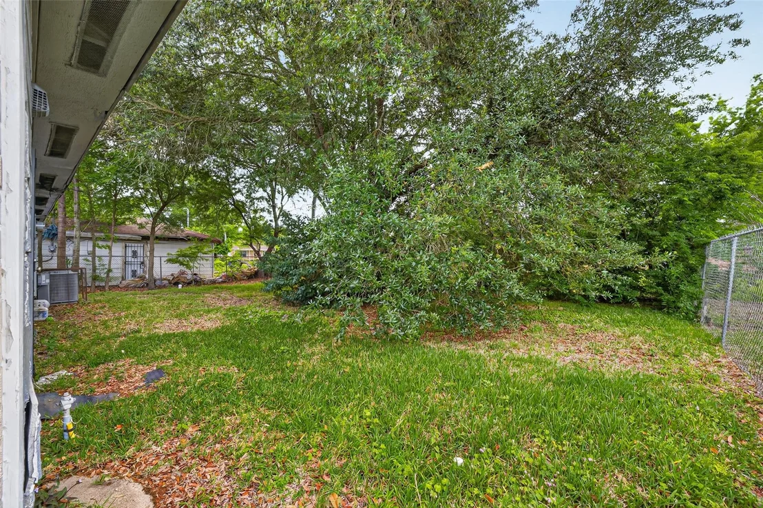 Photo of 3918 Tavenor Lane