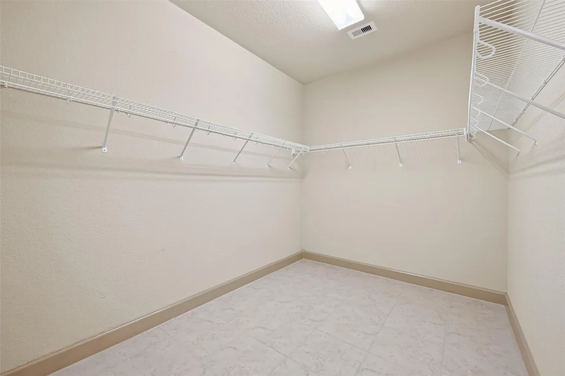 Photo of 46 Tallgrass Way
