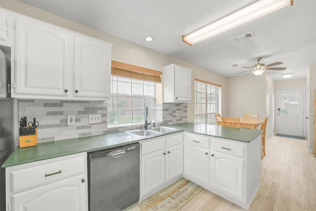 Photo of 10410 Dude Road