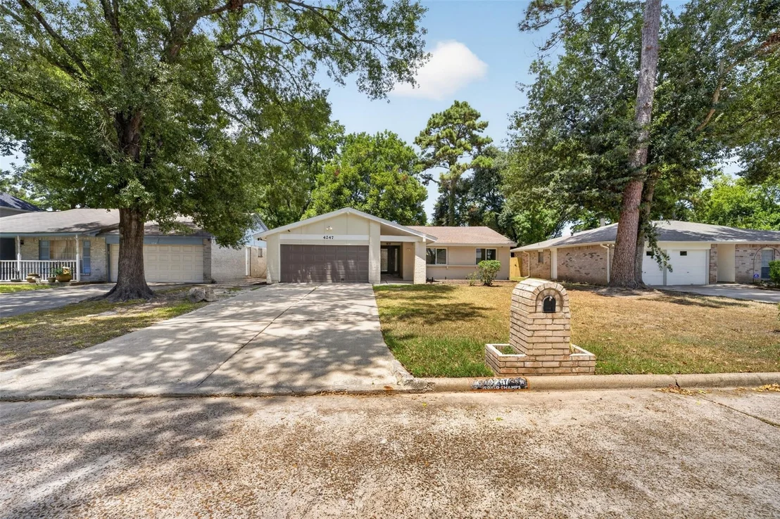 Photo of 4247 Rosegate Drive