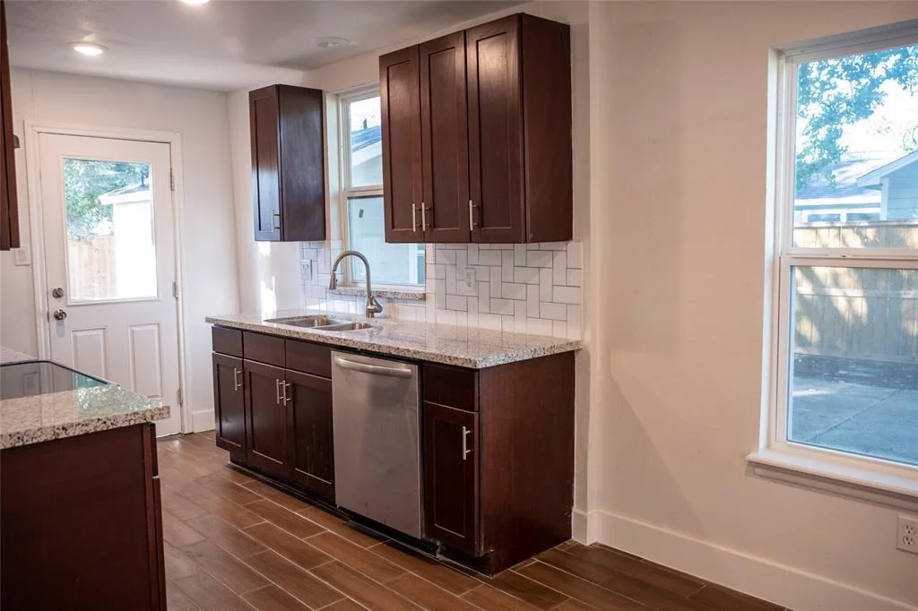 Photo of 904 Jackson Avenue
