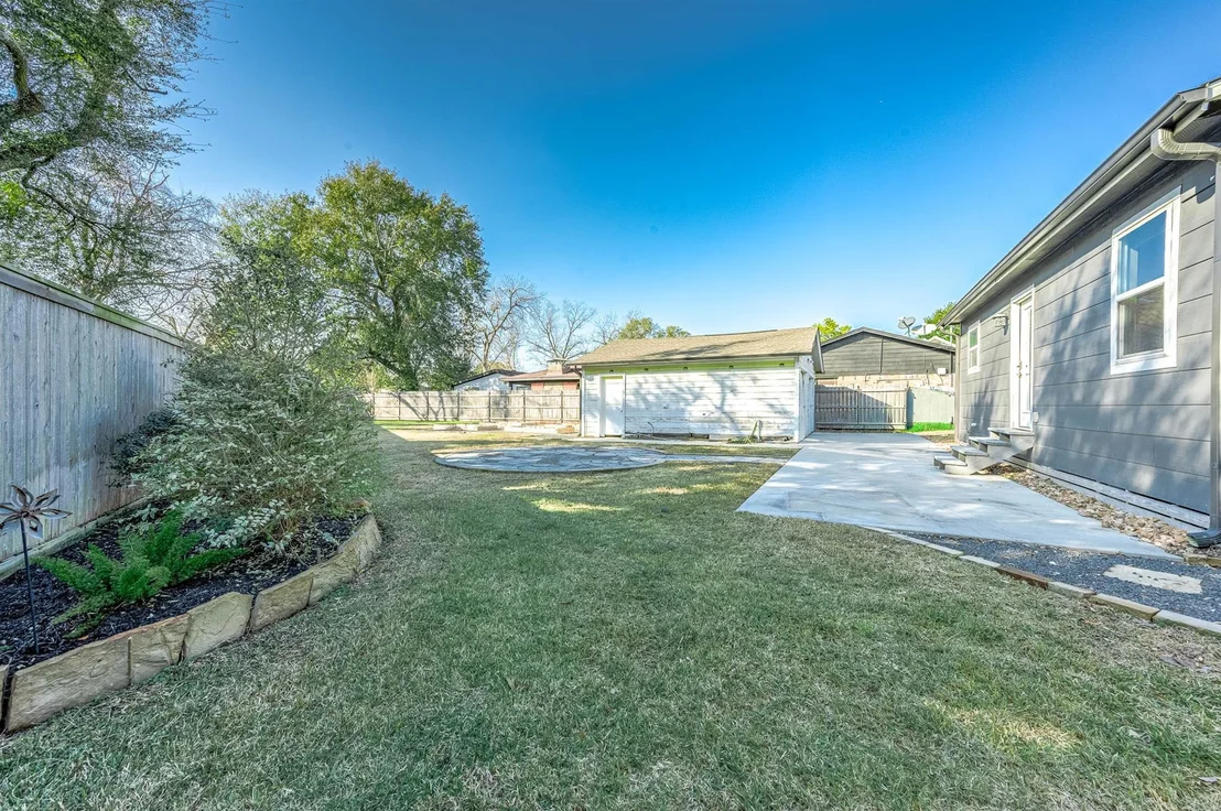 Photo of 2738 Lilac Street