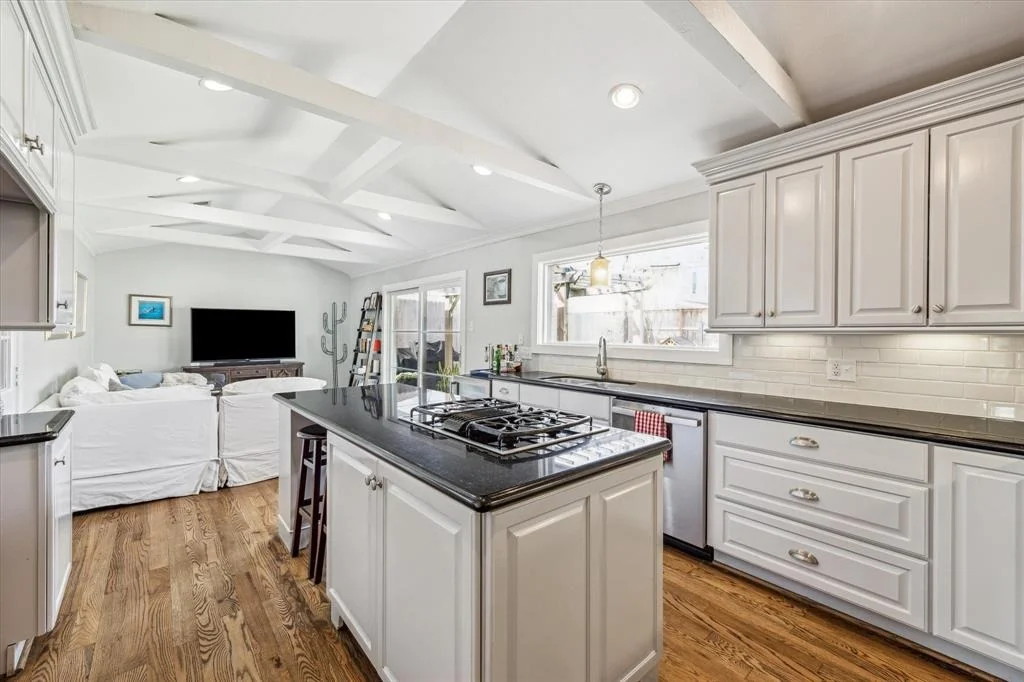 Photo of 2319 Lazybrook Drive
