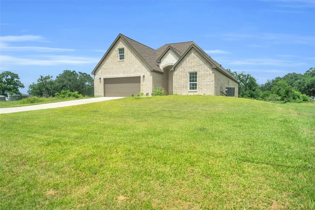 Photo of 632 Mill Road