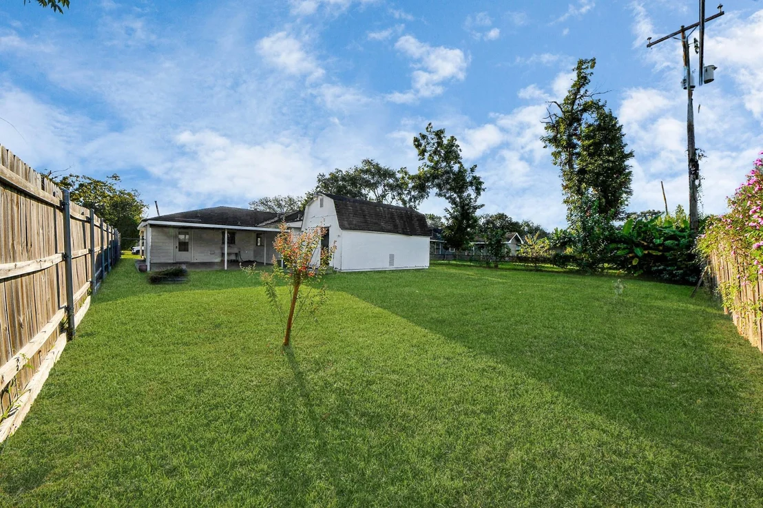 Photo of 1812 Locklaine Drive