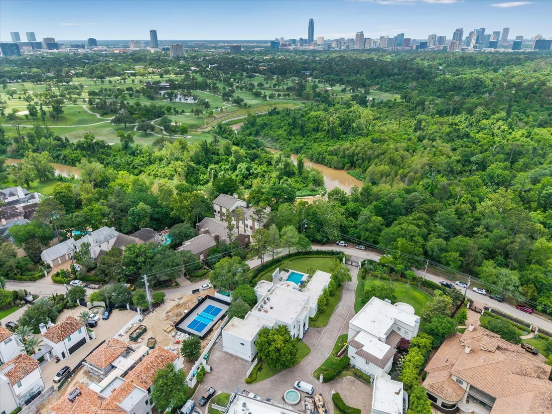 Photo of 24 Crestwood Drive