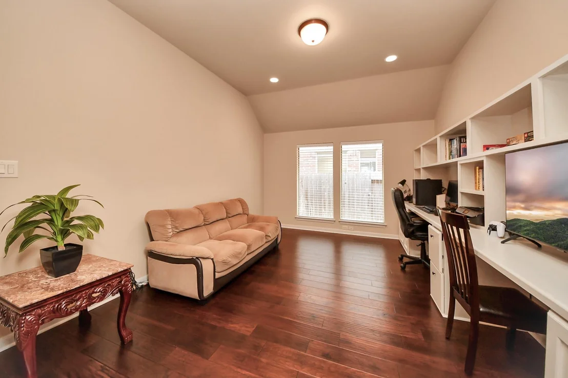 Photo of 28010 Hollyfare Drive