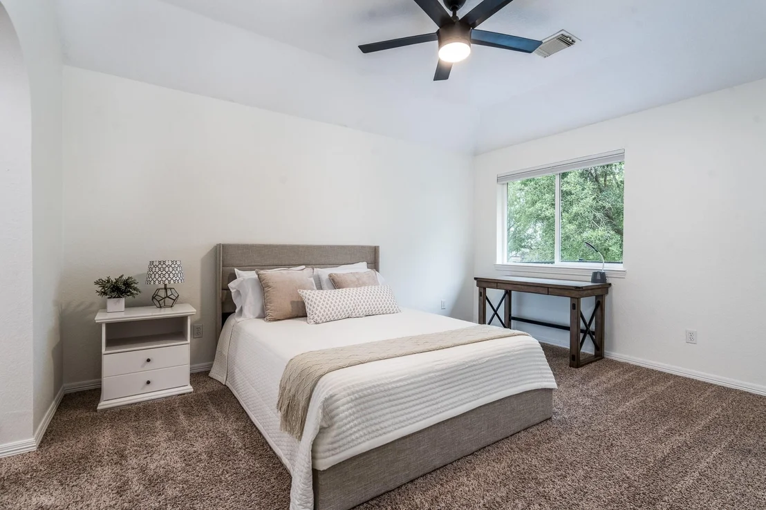 Photo of 15903 Lake Loop Drive